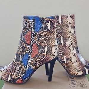 Stylish Snakeskin Ankle Boots - Multicolor